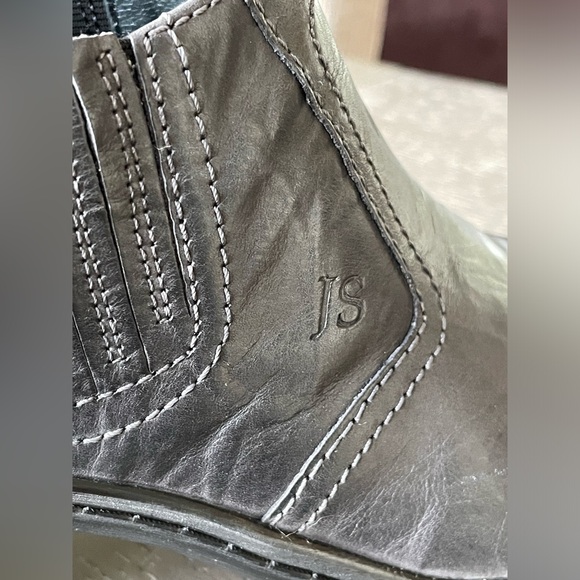 Josef Seidel The European Comfort Black Ankle Heel Bootie Shoes - Picture 6 of 7